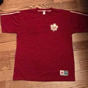 🇨🇦 CANADA STRONG & FREE VINTAGE SHIRT SMALL COTN